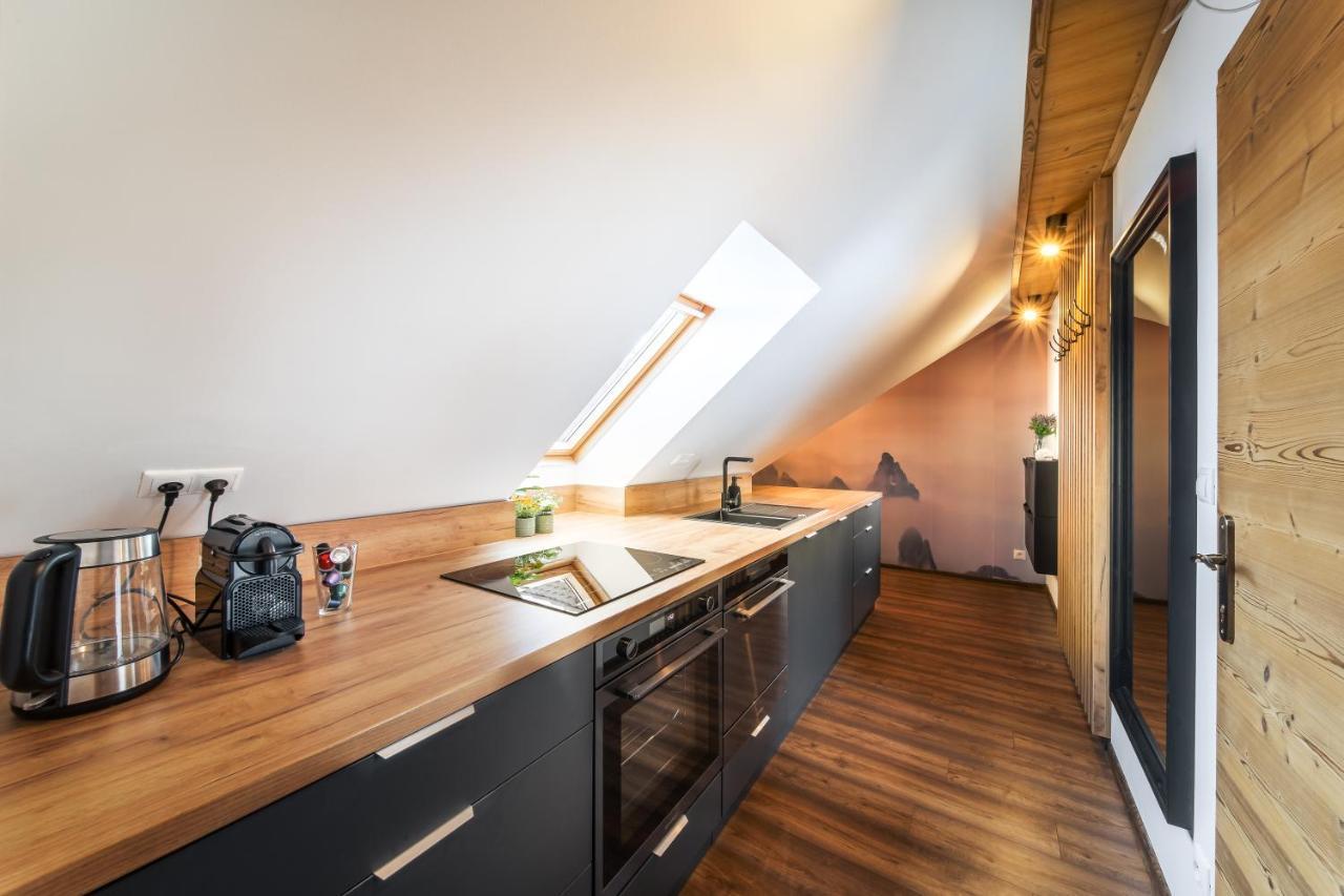 Cozy Mountain Attic Apartment In High Tatras Velka Lomnica Εξωτερικό φωτογραφία